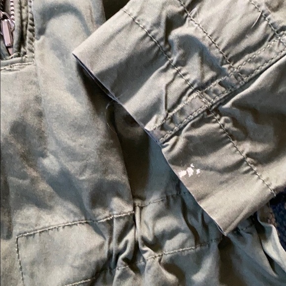 Army green gap jacket! - Picture 4 of 10